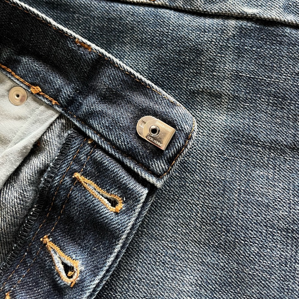 DIOR Homme. Medium Wash Straight Leg Slim Fit Denim Jeans. Size US 32. - Picture 6 of 16